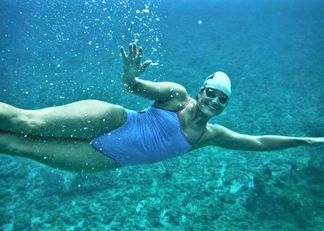 Eney Jones Open WATER Swim and under water -- Order your Eney Buoy today!